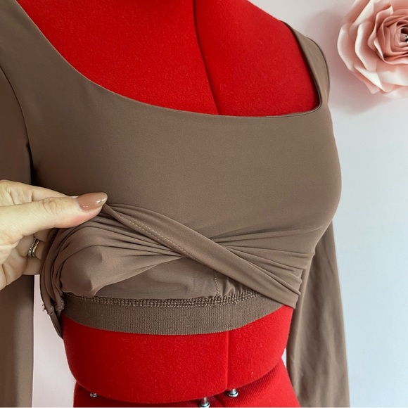 NWT Old Navy Brown Stretch-Jersey Top, Built-in Bra, Yoga, Loungewear, US Small - Picture 3 of 10